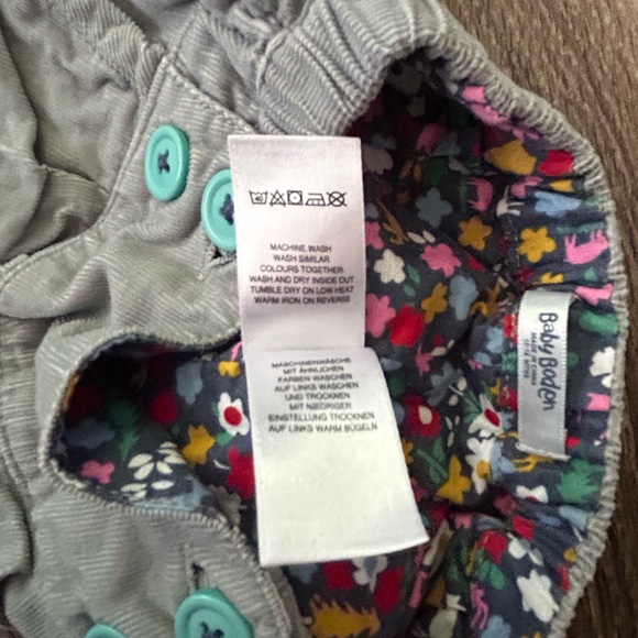 Baby Boden Gray Corduroy Bloomers Shorts - Picture 8 of 8